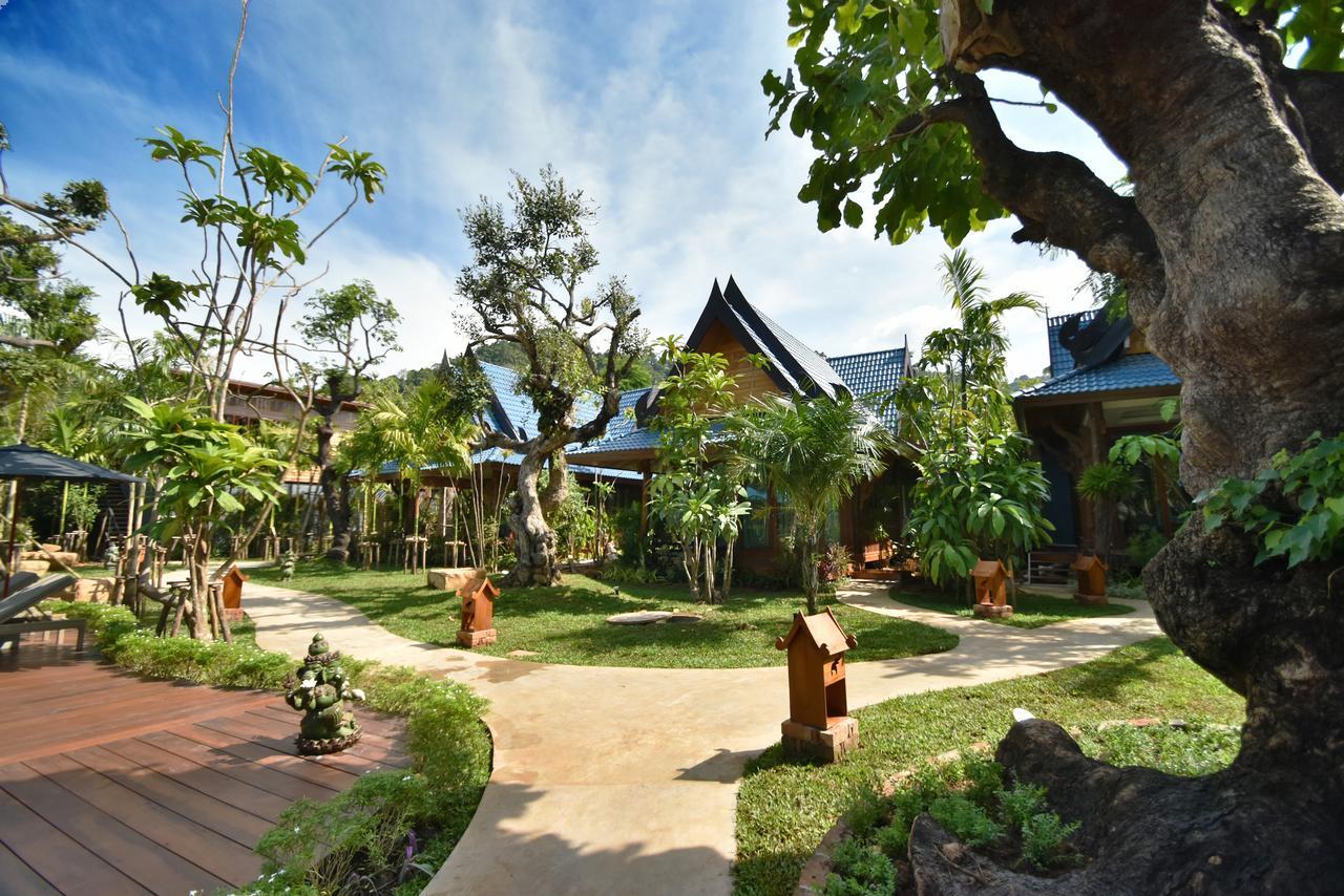 The Nine Thipthara Klongson Resort Ban Nong Thale Екстер'єр фото