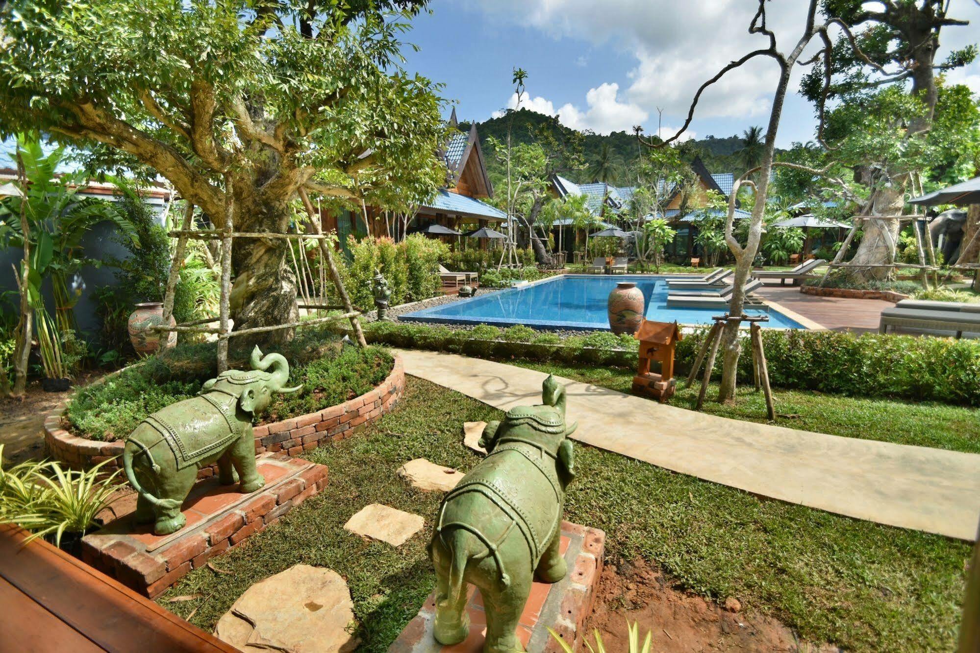 The Nine Thipthara Klongson Resort Ban Nong Thale Екстер'єр фото