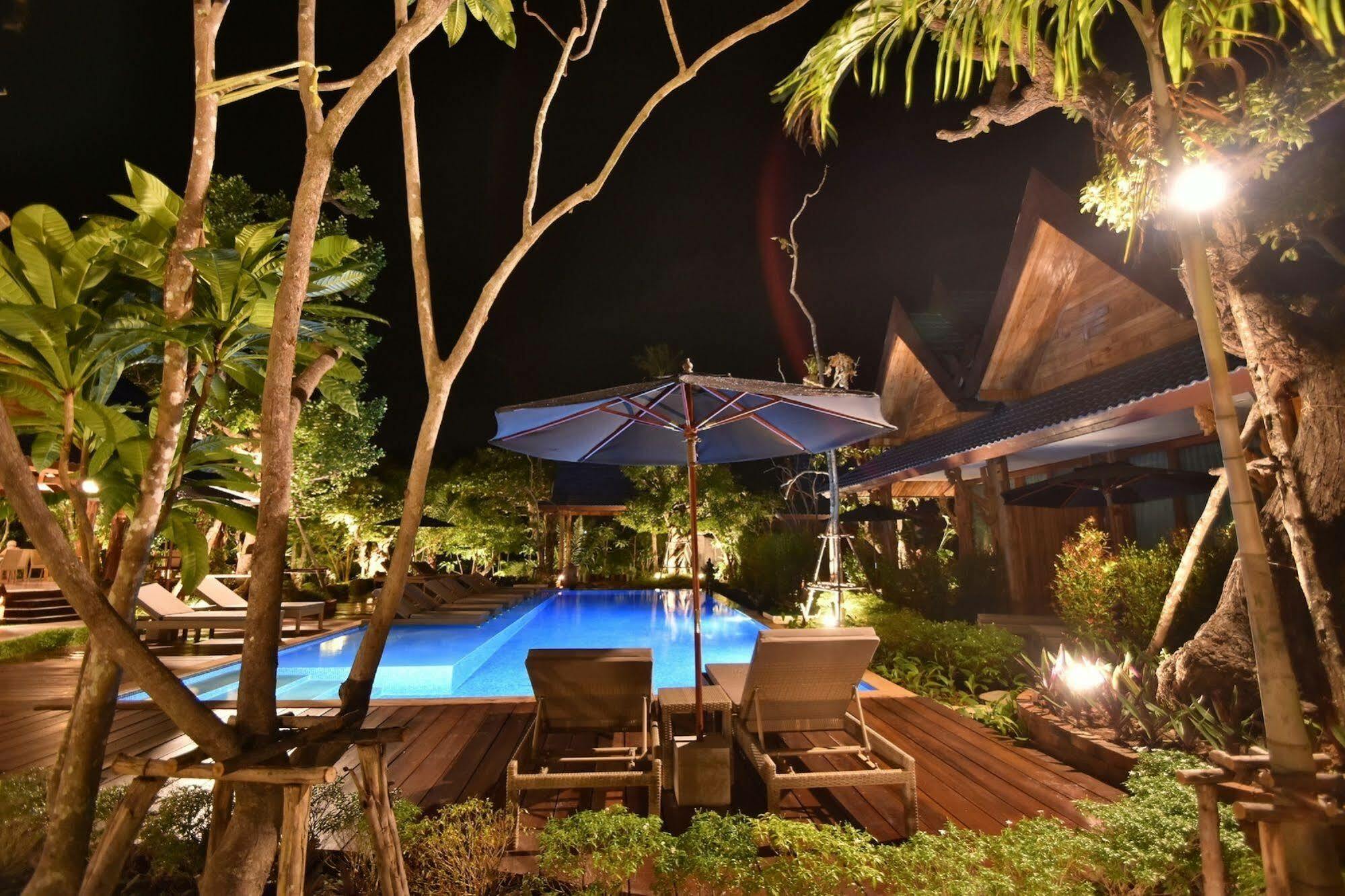 The Nine Thipthara Klongson Resort Ban Nong Thale Екстер'єр фото